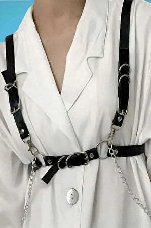 Zincir ve Halka Detaylı Elbise Üzeri Kemer