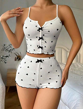  Beyaz Üstüne Siyah Kalp Desenli Askılı Şortlu Pijama Takımı