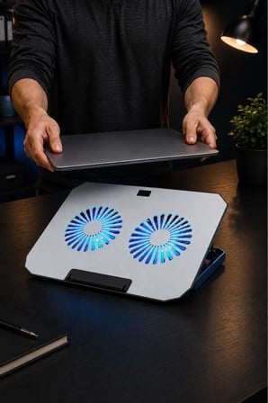 Özel Üretim Aksesuar Düzenleyici Oyuncu Laptop Soğutucu Ayarlanabilir Rgb CF12 Gümüş