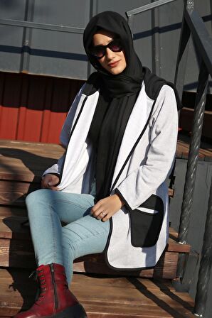 Barbora Sezonluk Kapüşonlu Cepli Kadın Uzun Tesettür Ceket 757tesettür