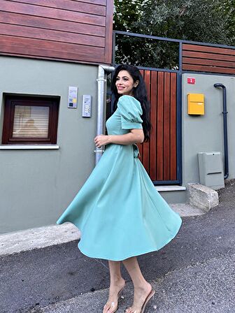 Karpuz Kollu Çağla Yeşili Krep Midi Boy Kloş Elbise
