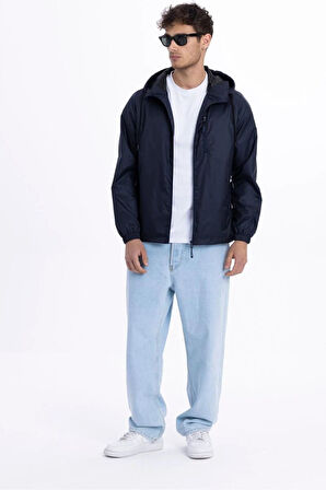 İçi Astarlı Su ve Rüzgar Geçirmez Erkek Cepli Yağmurluk