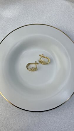 Sonsuzluk Figürlü Taşlı Altın Küpe