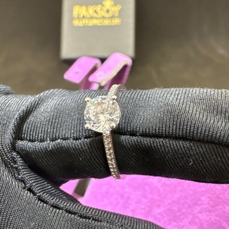 14 Ayar Altın Yüzük tek taş 1.60gr 15 Numara Kadın Hediye