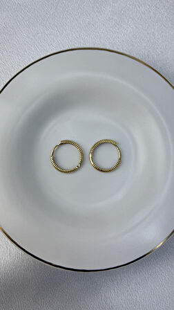 Çizgili Halka Altın Küpe