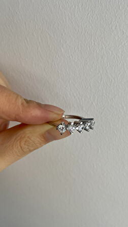 Beştaş Beyaz Altın Yüzük