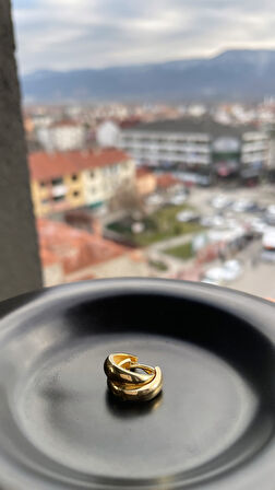 Bombeli Halka Altın Küpe