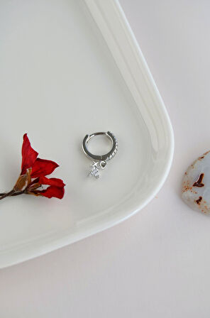 8 mm Kuzey Yıldızı Charm Halka Piercing – Gold & Gümüş | Helix, Kıkırdak, Lob Uyumlu