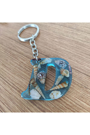 "D" HARFİ - Açık Mavi Deniz Epoksi Harf Anahtarlık – Gerçek Deniz Kabuğu, El Yapımı, Benzersiz