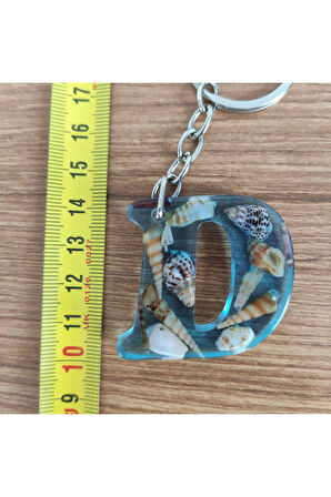 "D" HARFİ - Açık Mavi Deniz Epoksi Harf Anahtarlık – Gerçek Deniz Kabuğu, El Yapımı, Benzersiz