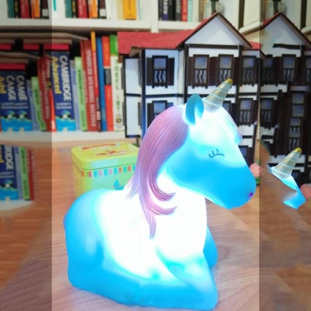 Uravas Store® Dekoratif Unicorn Renk Değiştiren Pilli Led Gece Lambası (Mavi)