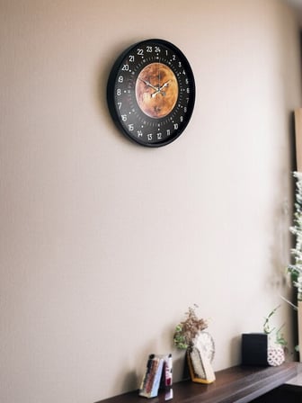 36 Cm 24 Saat Göstergeli Özel Tasarım Duvar Saati