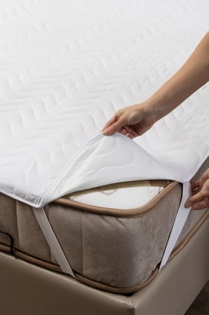Hediyelik Kapitoneli Tek Kişilik Yatak Koruyucu Sıvı Geçirmez Alez (90 X 200 )