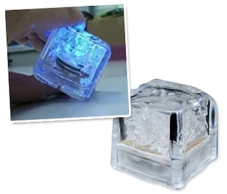 Hediyelik Led Işıklı Buz Küpleri (3 Adet)