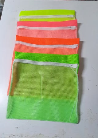 Hediyelik 4 Adet 4 Renk  Fermuarlı - Hassas Çamaşır Terlik  Ayakkabı Yıkama Filesi Büyük Boy