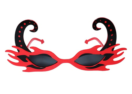 Hediyelik Siyah Boynuzlu Kırmızı Renk Alevli Parti Gözlüğü 21x10 Cm
