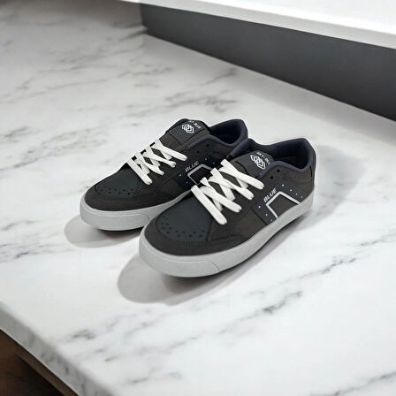  ERKEK GÜNLÜK RAHAT VE KONFORLU SNEAKER