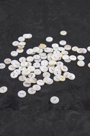 11 mm Çift Delikli Krem Düğme Doğal Taş Takı Aksesuar Malzemesi (20 Adet)