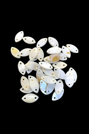 9x18 mm Çift Delikli Krem Pul Doğal Taş Boncuk (19 Adet)
