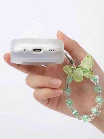 AirPods 4 ve 5 Uyumlu Simli Kulaklık Kılıfı - 3D Kabartmalı Yeşil Butterfly figürlü Boncuk Zincir Askılı Esnek TPU Kılıf