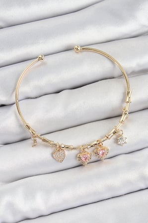 Pirinç Zirkon Taşlı Pembe Kalp Model Gold Renk Charm Bileklik 5886