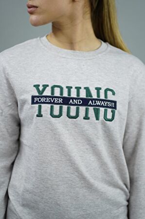 Young Nakışlı Kadın Sweatshirt