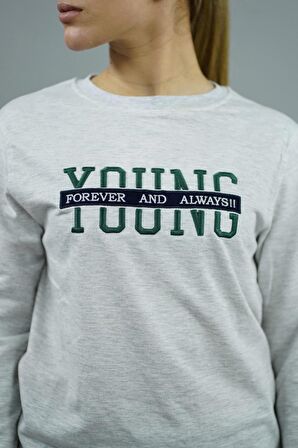 Young Nakışlı Kadın Sweatshirt