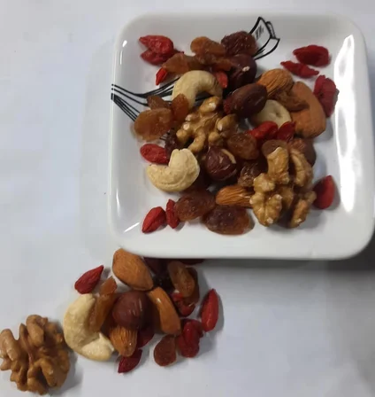 Yeni Harmancı Karışık Kuruyemiş 500 gr Çiğ Tuzsuz