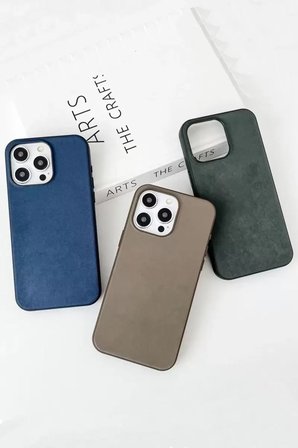 Newface Apple iPhone 15 Pro Max Kılıf Karen Magsafe Kapak - Lacivert