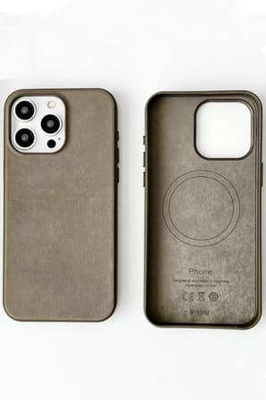 Newface Apple iPhone 15 Pro Max Kılıf Karen Magsafe Kapak - Kahverengi
