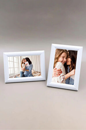 Beyaz Çerçeve & Bambu Altlıklı Fincan & Bademli Kurabiye Hediye Seti