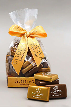 Siyah French Press & Yıldızlı Kupa & Godiva Napoliten Çikolata Hediye Seti