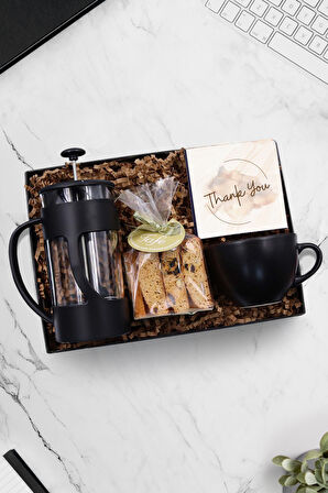 Siyah French Press & Bademli Kurabiye & Siyah Kupa Hediye Seti