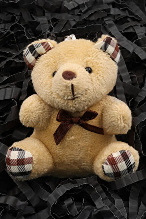 Beyaz Çerçeve & 1 Çift Örme Patik & Hoşgeldin Kız Bebek Kupa & Ayıcık Anahtarlık Hediye Seti