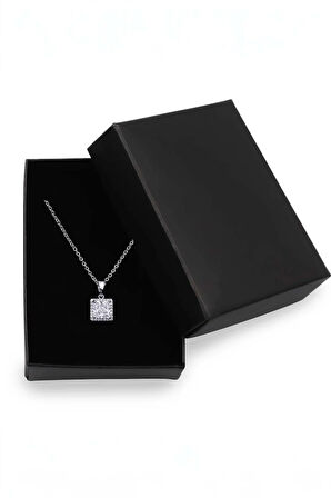 Puantiyeli Fular & Gümüş Baget Kolye & Gümüş Detaylı Kadın Kemer & Siyah Kadın Cüzdan Hediye Seti