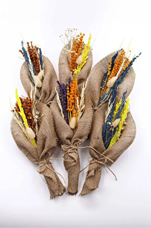 Siyah Çerçeve & Çiçek Buketi & Colombian Taze Filtre Kahve & Siyah French Press Hediye Seti