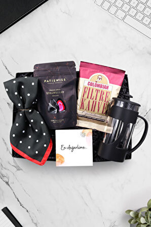 Puantiyeli Fular & French Press & Patiswiss Çilek Draje & Colombian Taze Filtre Kahve Hediye Seti
