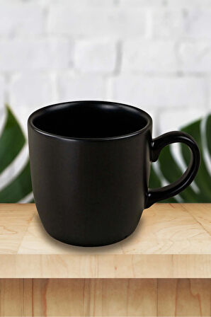 Kırmızı Detaylı Touch Pen & Siyah Kupa & Puantiyeli Fular & Çilek Kokulu Bardak Mum Hediye Seti