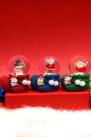 Yılbaşı Çorabı & Okyanus Kokulu Mum & Eldiven Temalı Yılbaşı Kar Küre & Godiva Çikolata Hediye Seti