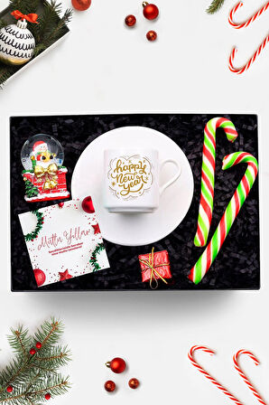 Yılbaşına Özel Yılbaşı Harf Baskılı Fincan & Işıklı Kardan Adam & 2'li Baston Şeker Hediye Seti