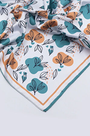 Türk Kahvesi Fincanı & Kahve Yanı Su Kadehi & Yaprak Detaylı Fular Hediye Seti