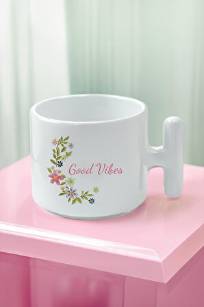 T Kupa & İnci Yıldız Anahtarlık & Kadın Parfümü Hediye Seti