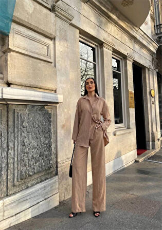 Yonca Moda Evi KENDİNDEN DESENLİ KRINKILL GÖMLEK - PANTOLON TK - Bej