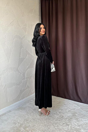 Yonca Moda Evi Siyah Göğüs Altı Taşlı Elbise