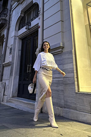 Yonca Moda Evi Bej Yırtmaçlı Süs Patlı Etek