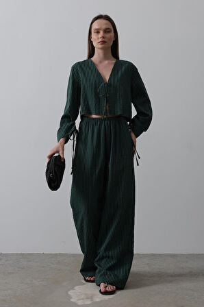 Yonca Moda Evi Önü Bağlamalı Crop Takım - Yeşil