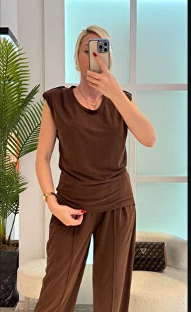 Yonca Moda Evi Kadın Vatkalı Düşük Kol Rahat Kesim İkili Takım