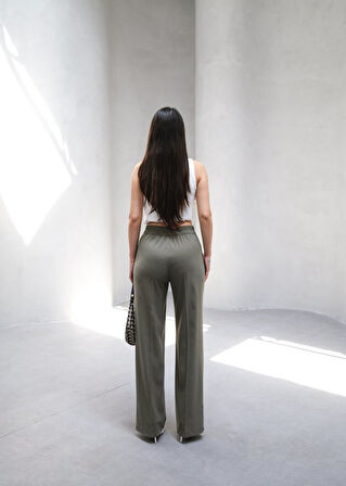 Yonca Moda Evi Arkasi Lasti̇kli̇ Pi̇leli̇ Dökümlü Wide Leg Pantolon
