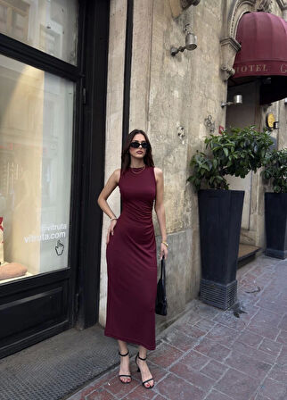 Yonca Moda Evi Osy Modal Yumuşak Dokulu Kumaş Bisiklet Yaka Sıfır Kolsuz Yırtmaçlı Uzun Elbise - Bordo