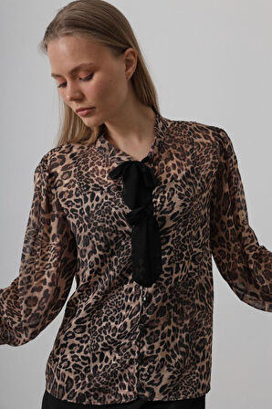 Yonca Moda Evi Fiyonk Detaylı Leopar Bluz - Leopar